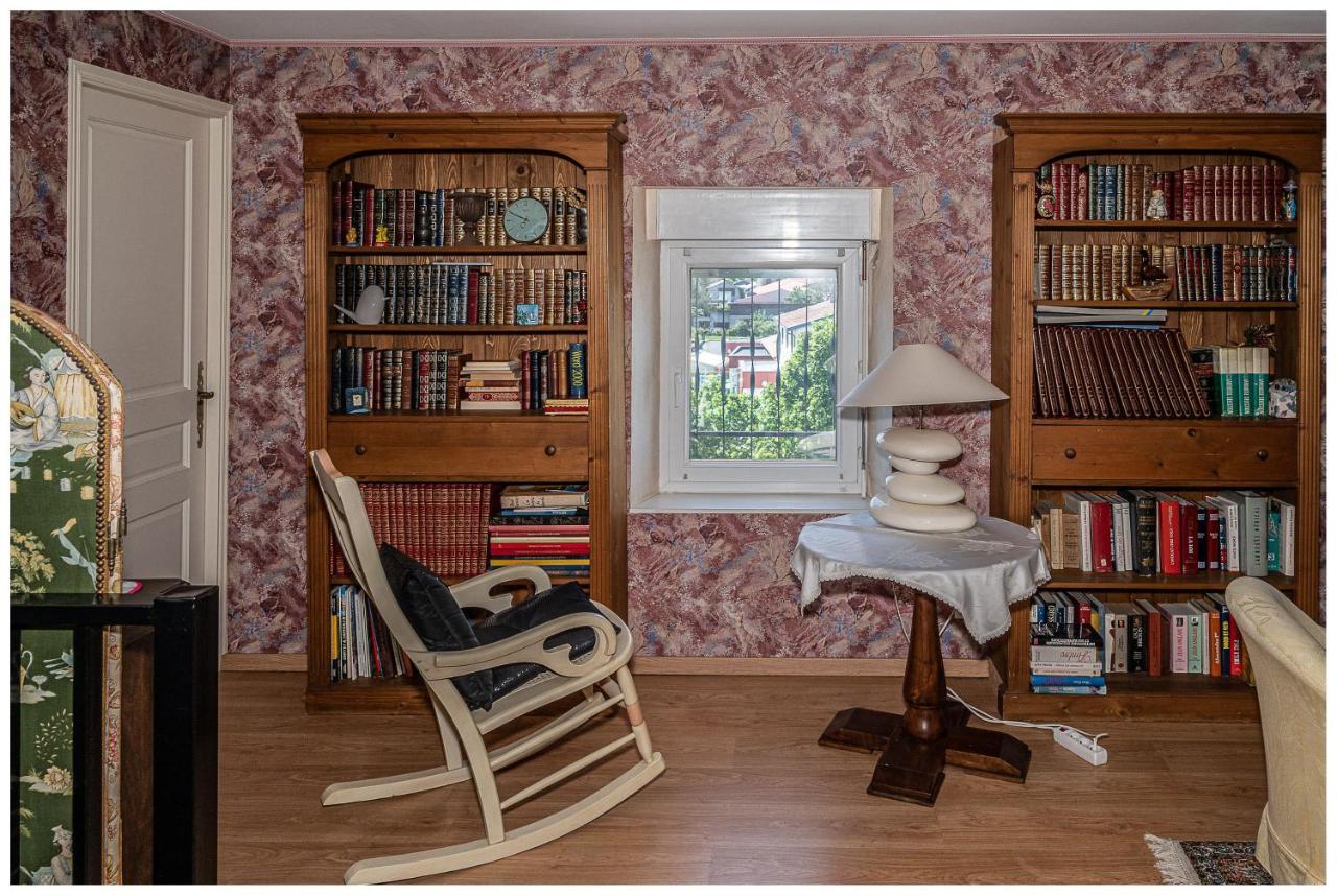 Maison De Retraite Vertaizon Exteriör bild